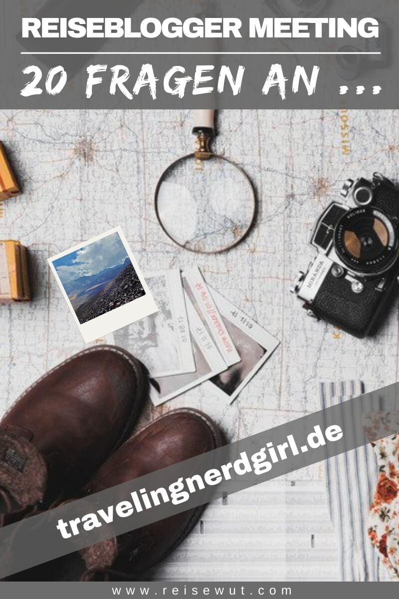 Pinterest Pin | Blogger Meeting travelingnerdgirl