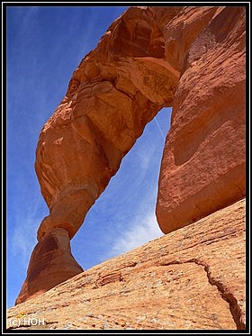 Delicate Arch aus dem Kessel heraus fotografiert