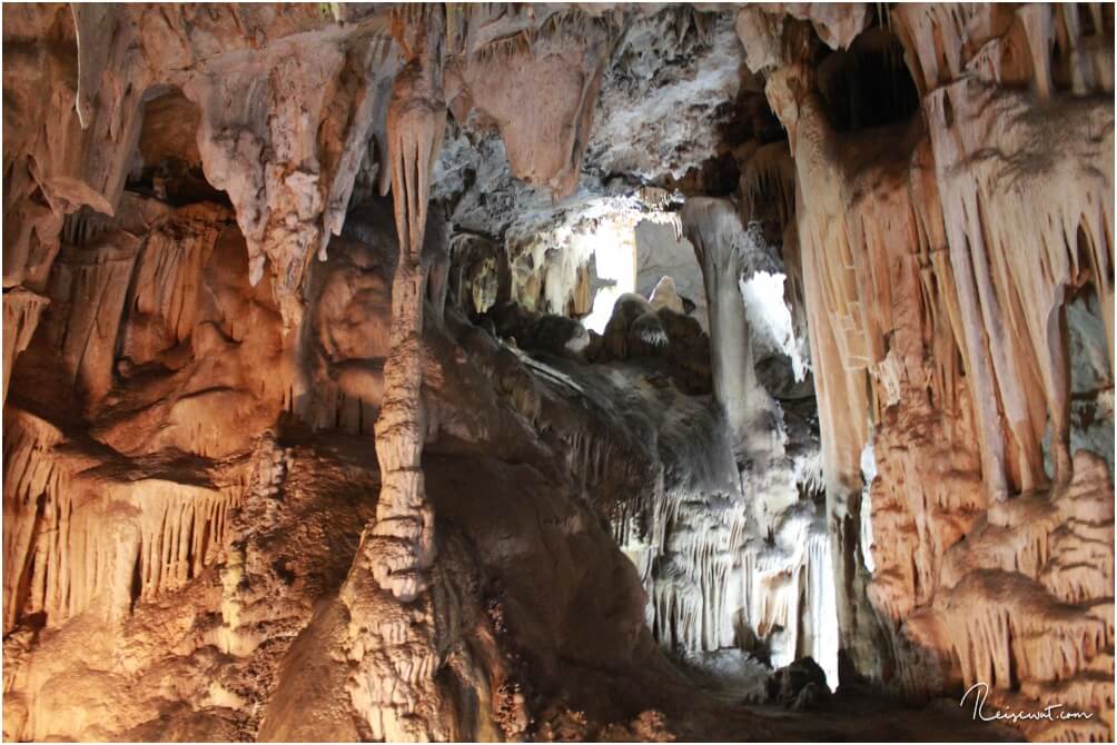 Im Inneren der Höhle