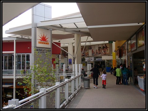 Harbour Town Shopping Centre in Perth