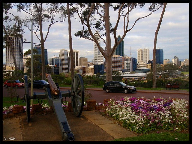 Blick auf die Skyline von Perth