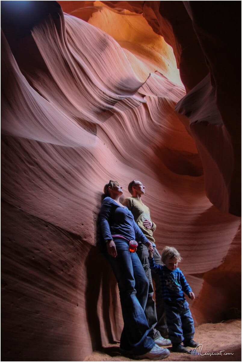 Auch wir hatten unseren Zwerg (damals 2.5 Jahre) mit im Upper Antelope Canyon