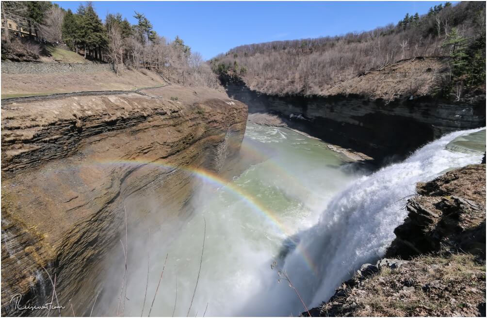 Doppelregenbogen bei den Upper Falls im Letworth State Park