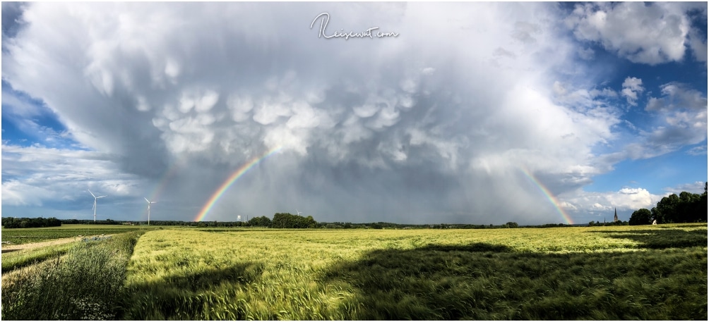 Mammatuswolken über dem Ruhrgebiet bei Recklinghausen sind ein recht seltener Anblick