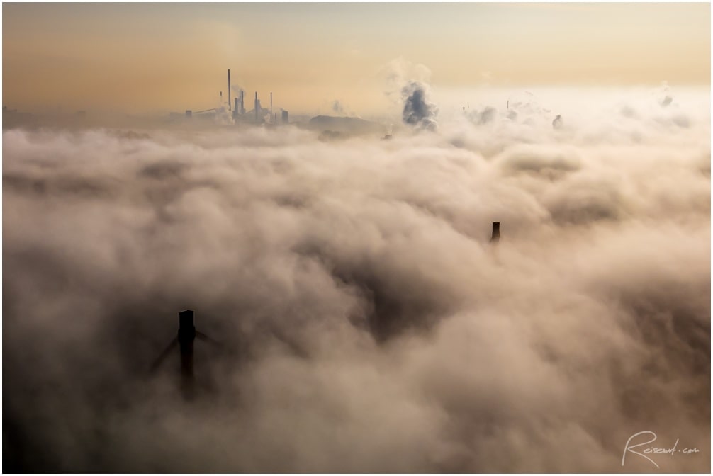 Aussicht auf die Rheinbrücke bei Duisburg