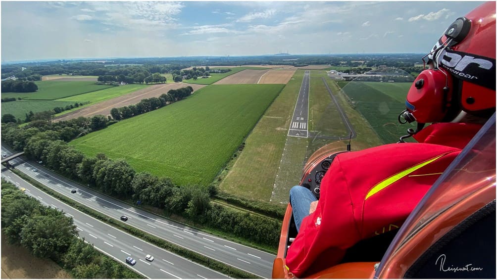 Nach etwas über 45 Minuten kommen wir wieder am Flugplatz Loemühle an