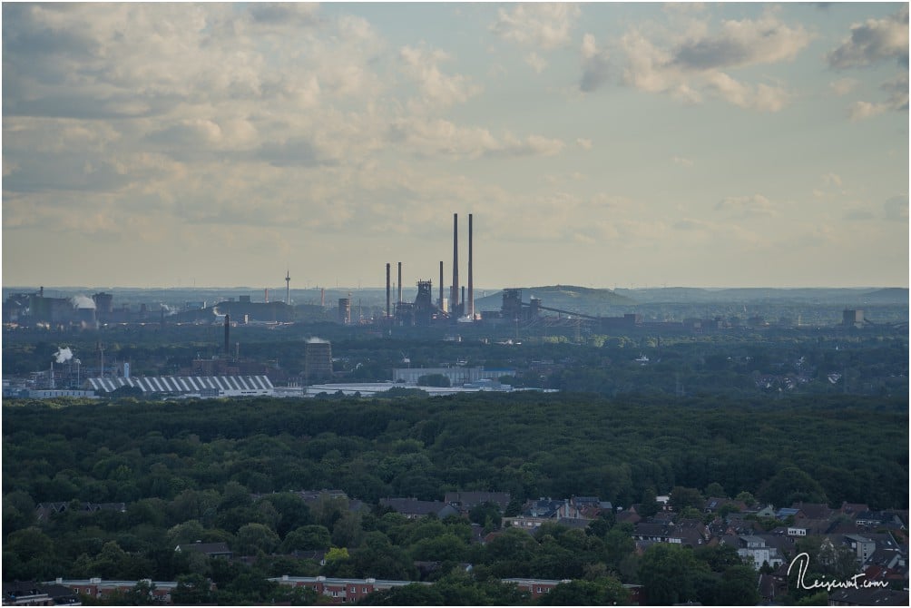 Der Blick in Richtung Landschaftspark Duisburg