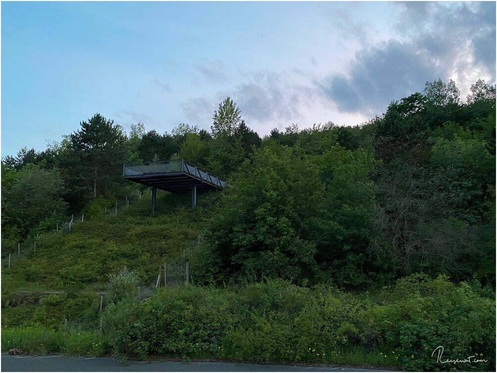 Einer der Balkone, die dem Wanderweg ihren Namen geben