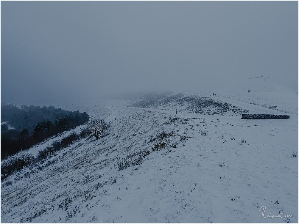 Fast schon mystische Stimmung auf der Halde Hoheward bei Schnee