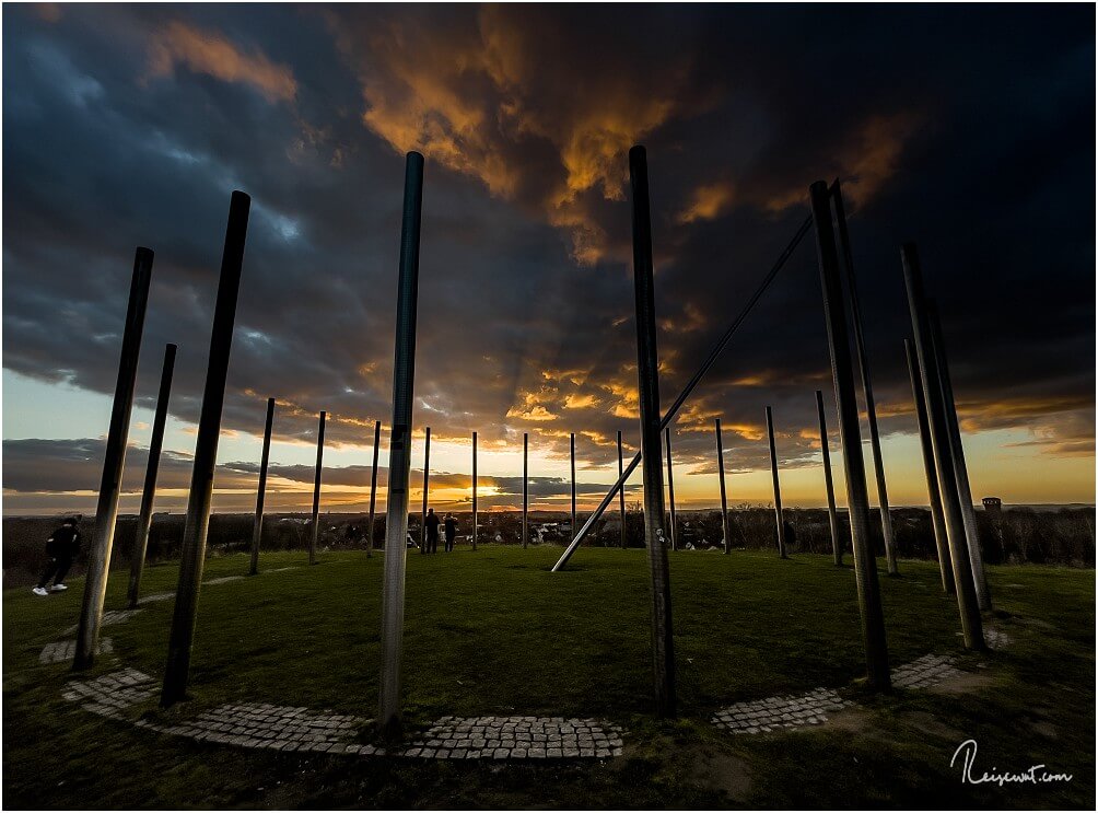 Sonnenuntergangsstimmung auf der Halde Schwerin bei Castrop 