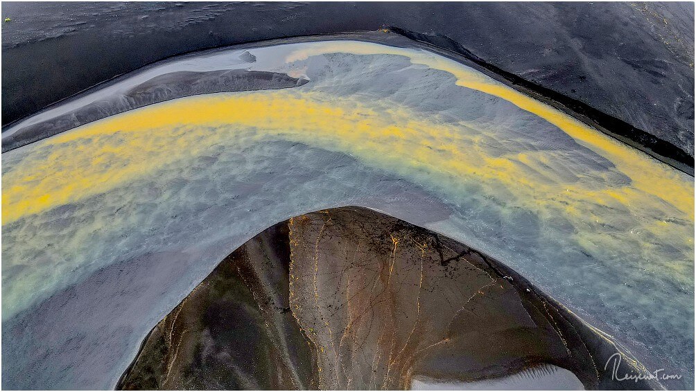 Die gelbe Flussschleife ... leider durch die niedrig hängenden Wolken nicht ganz abzulichten an diesem Tag