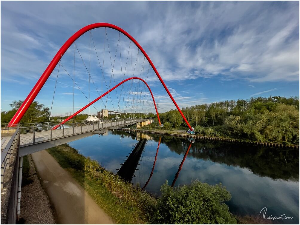 Die markante Doppelbogenbrücke ist bei jedem Wetter fotogen