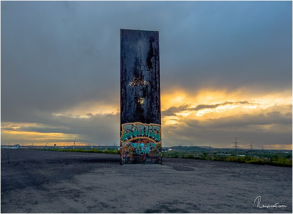 Die gewaltige Bramme an einem stürmischen Tag kurz vor Sonnenuntergang