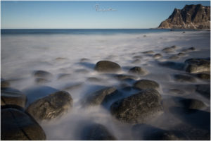Langzeitbelichtung am Uttakleiv Beach