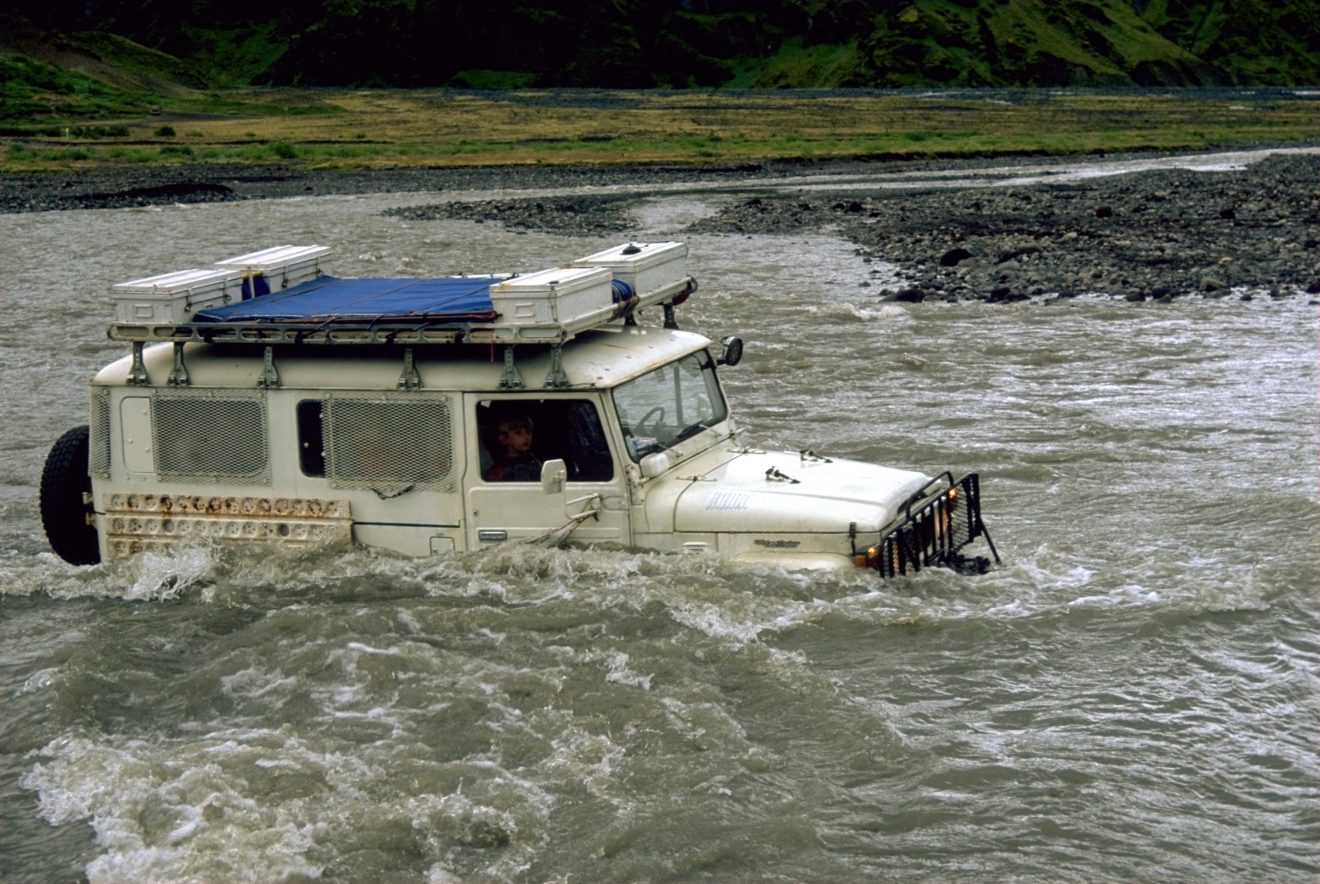 LandCruiserInThorsmoerk.jpg