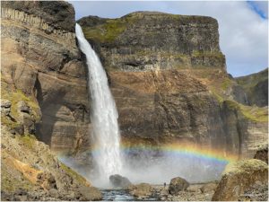 Haifoss von unten