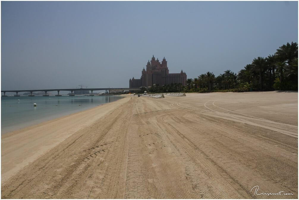 Freie Platzwahl am künstlichen Strand der Palminsel