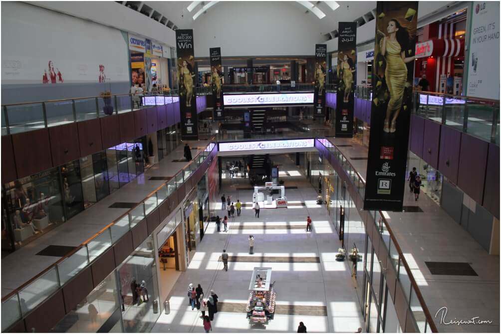 Einkaufspassage in der Dubai Mall