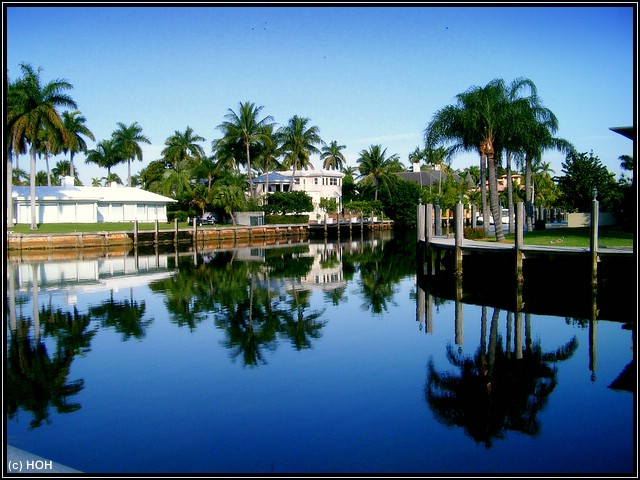 Wasserkanal in Ft.Lauderdale ... mit schöner Wasserspiegelung