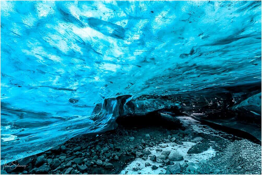 Eindrücke im Inneren der Eishöhle