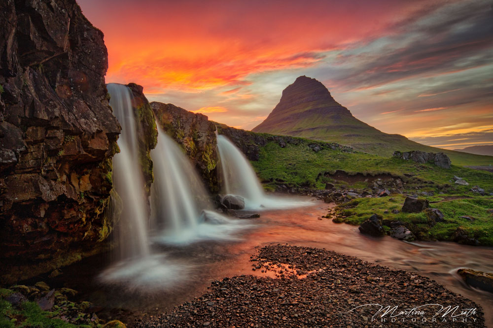 Der Himmel brennt über dem Kirkjufell