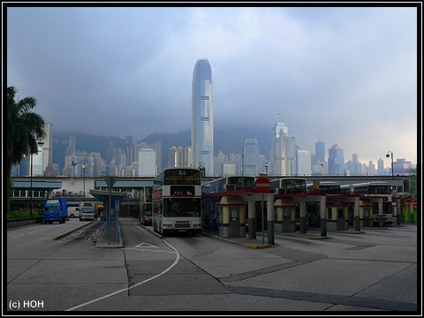 Busbahnhof am Star Ferry Pier