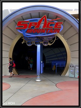 Eingang Space Mountain