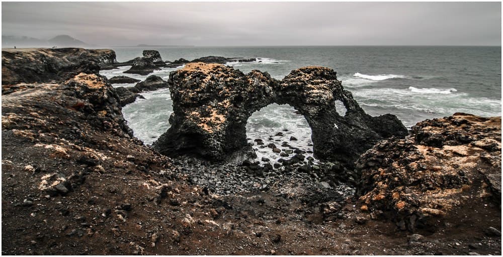 Gatklettur Arch bei Arnarstapi