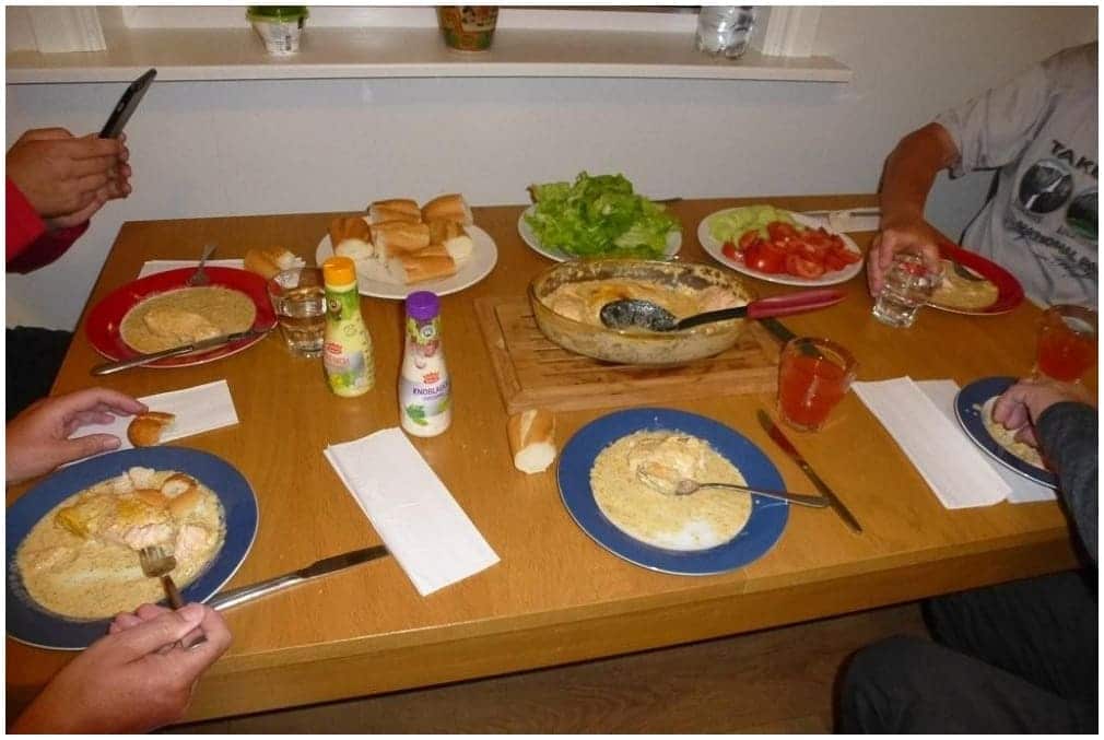 Abendessen im gelben 'Appartement' vom Hali Country Hotel