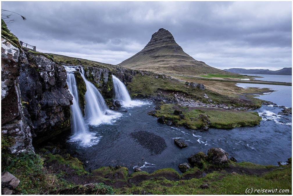 Für mich einer der fotogensten Wasserfälle in Island - der Kirkjufellfoss