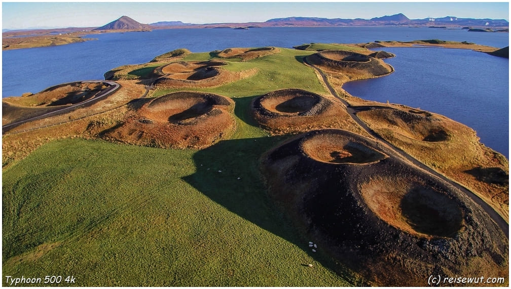 Unwirkliche Pseudokrater in Skútustaðir am Myvatn