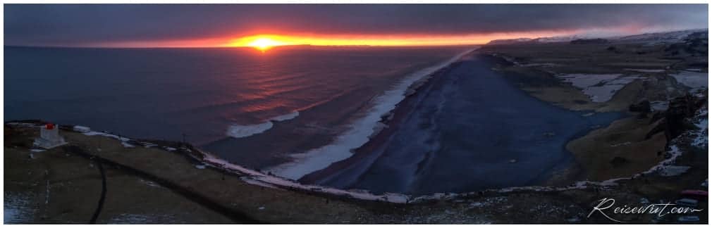 Dyrholaey Sonnenuntergang aus der Luft