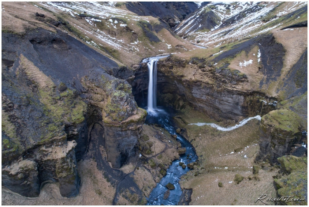 Kvernufoss aus der Luft