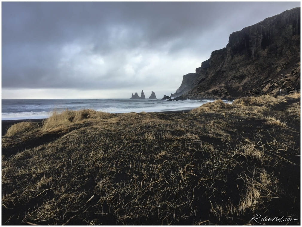 Der Strand bei Kirkjufjara