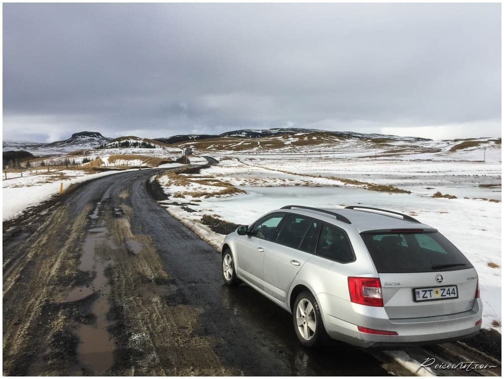 Anfahrt Fjadrargljufur im Winter