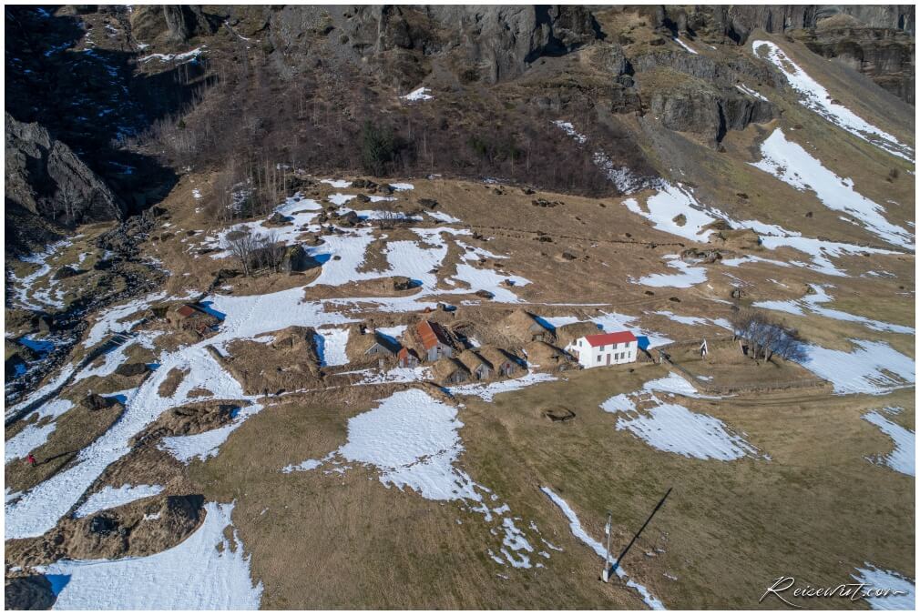 Núpsstaður aus der Luft, aufgenommen im März