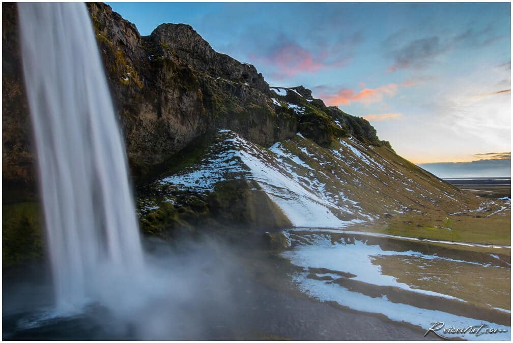 Seljalandsfoss am frühen Abend