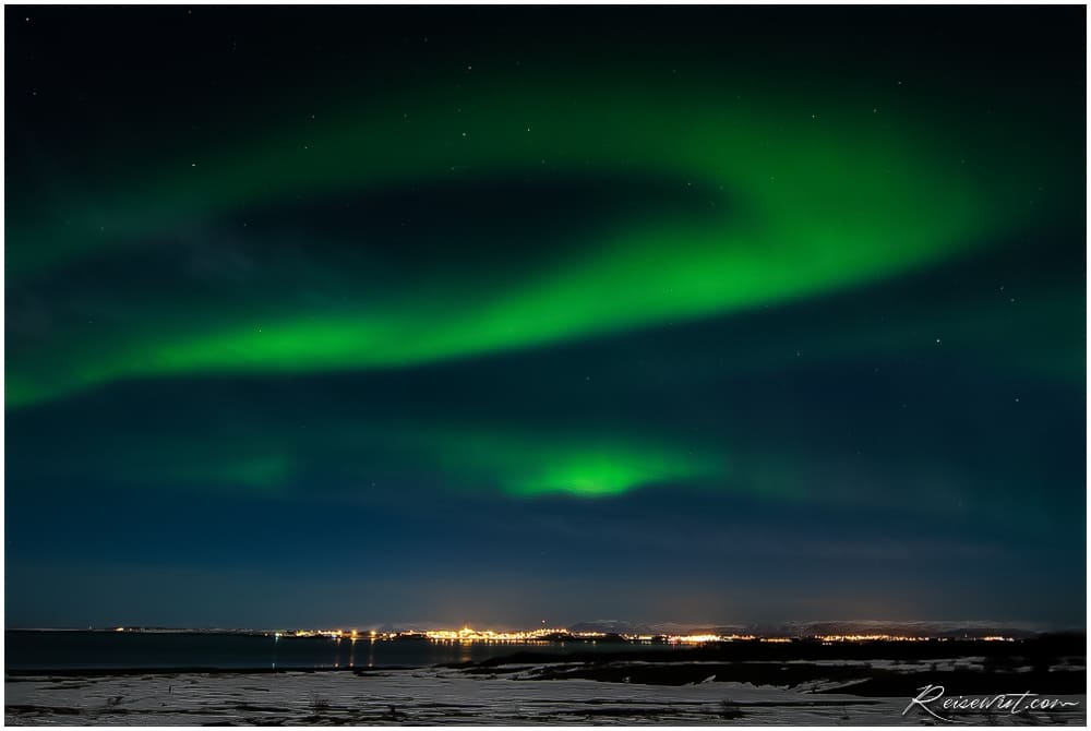 Nordlichter über Borgarnes