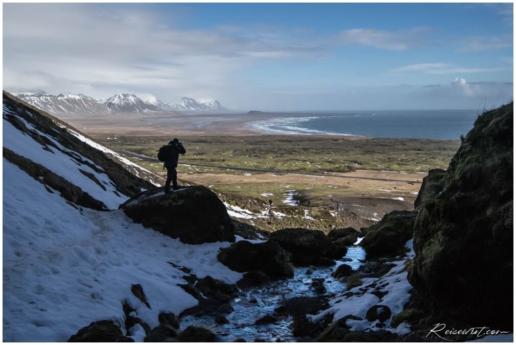 Gigantischer Ausblick vor der Rauðfeldsgjá Gorge über die Südküste von Snaefellsnes