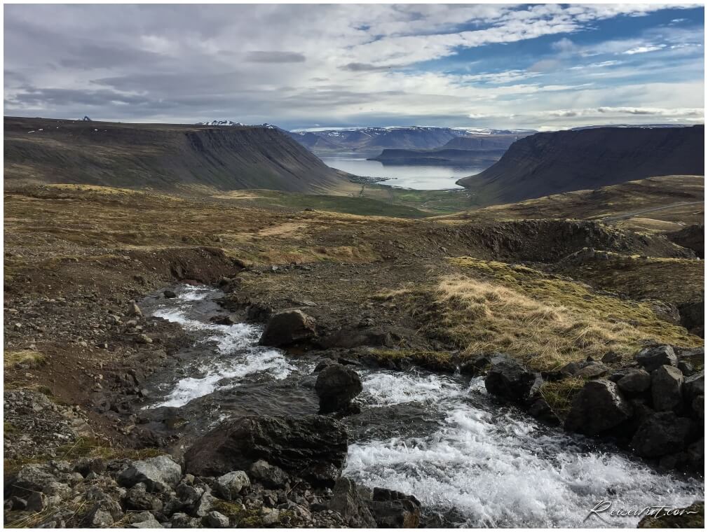 Blick auf den Bildudalsvegur