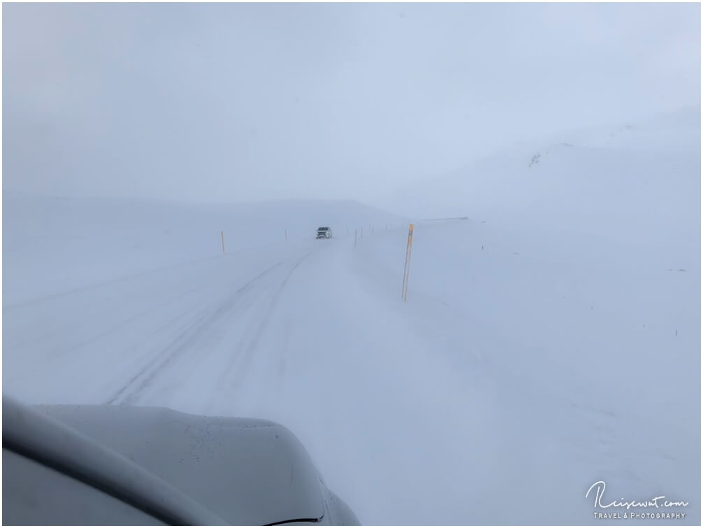 So ähnlich stellt man sich einen Whiteout vor. Man erkennt irgendwie nicht mehr wirklich etwas.