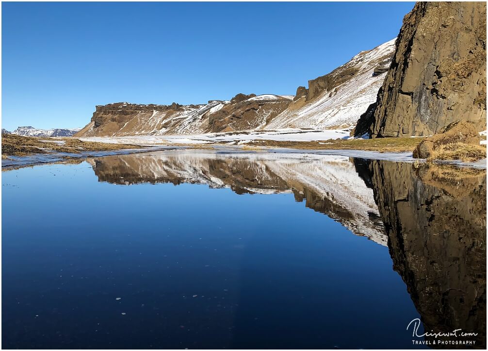 Reflektion bei Hjörleifshöfdi