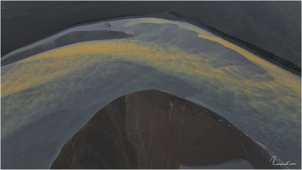Die gelbe Flussschleife ... leider durch die niedrig hängenden Wolken nicht ganz abzulichten heute