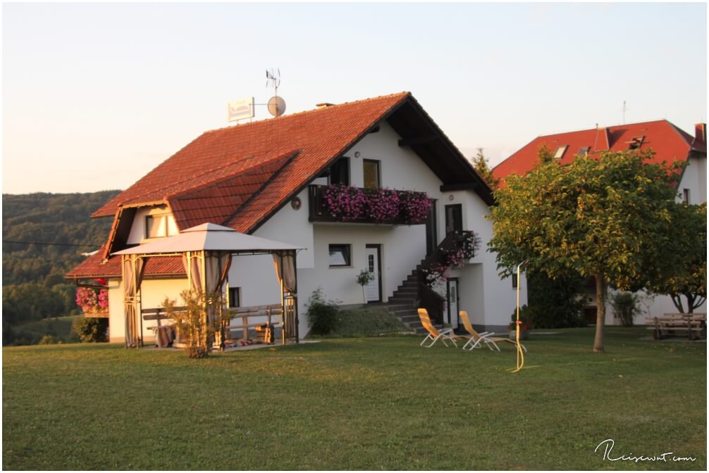 ... und einmal der Blick vom Garten aus aufs Haus