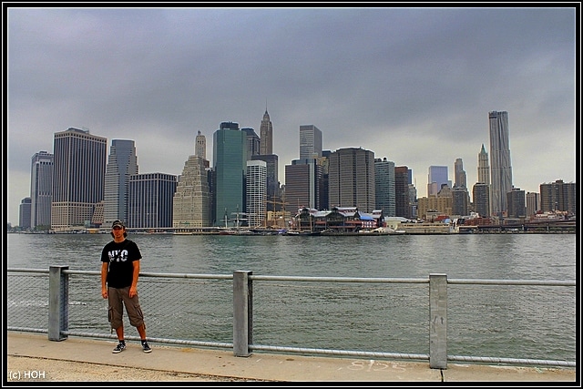 Blick vom Brooklyn Bridge Park rüber auf die Skyline