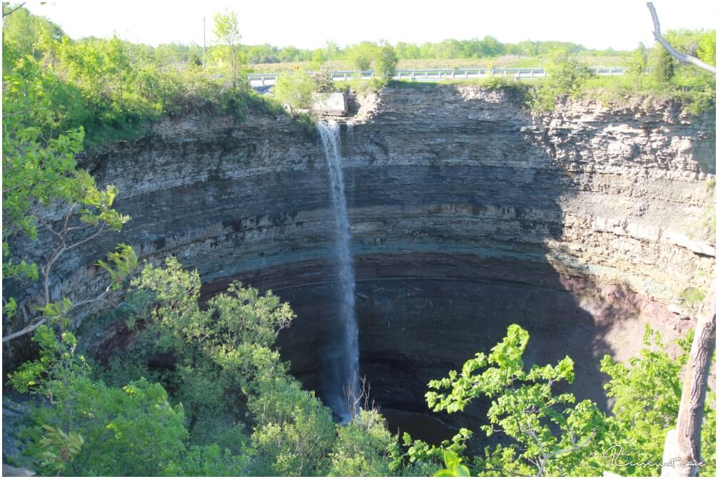 Die Devil's Punchbowl Falls liegen bereits in Kanada und quasi auf dem Weg nach Toronto