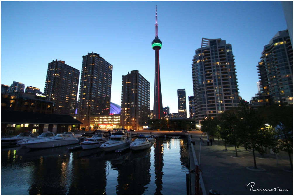 CN Tower zur Blue Hour