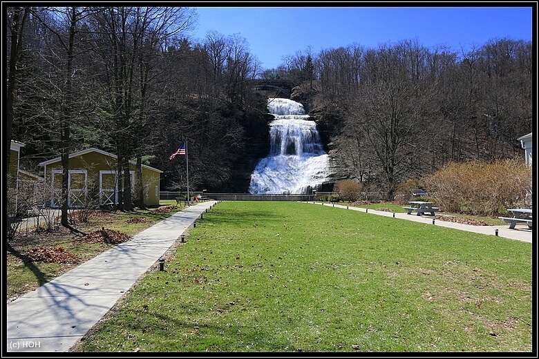 She Qua ga Falls