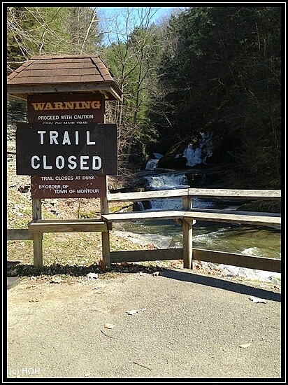 Der Trail zum Wasserfall ist "closed"