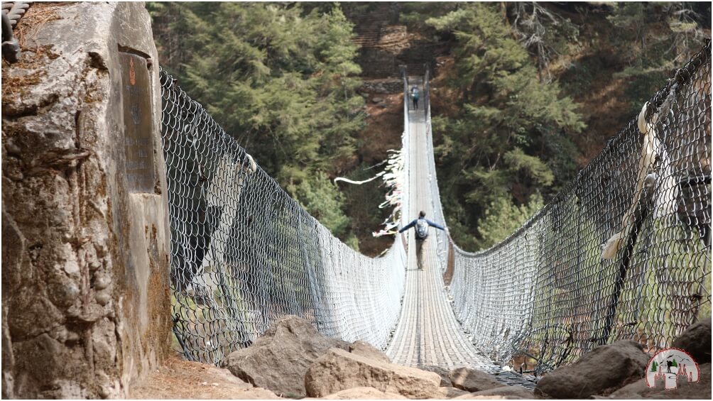 Eine der Brücken auf dem Abschnitt Phakding nach Namche